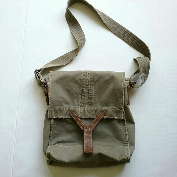 American Eagle Outfitters Other - American Eagle Crossbody Messenger Tote Bag